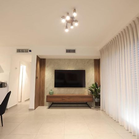 Luxury Queen Royal Park Ейлат Екстер'єр фото