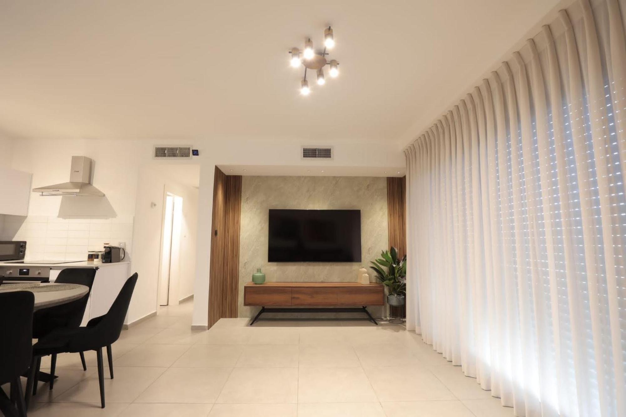Luxury Queen Royal Park Ейлат Екстер'єр фото