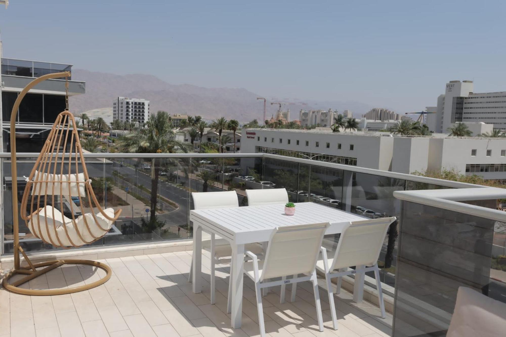 Luxury Queen Royal Park Ейлат Екстер'єр фото