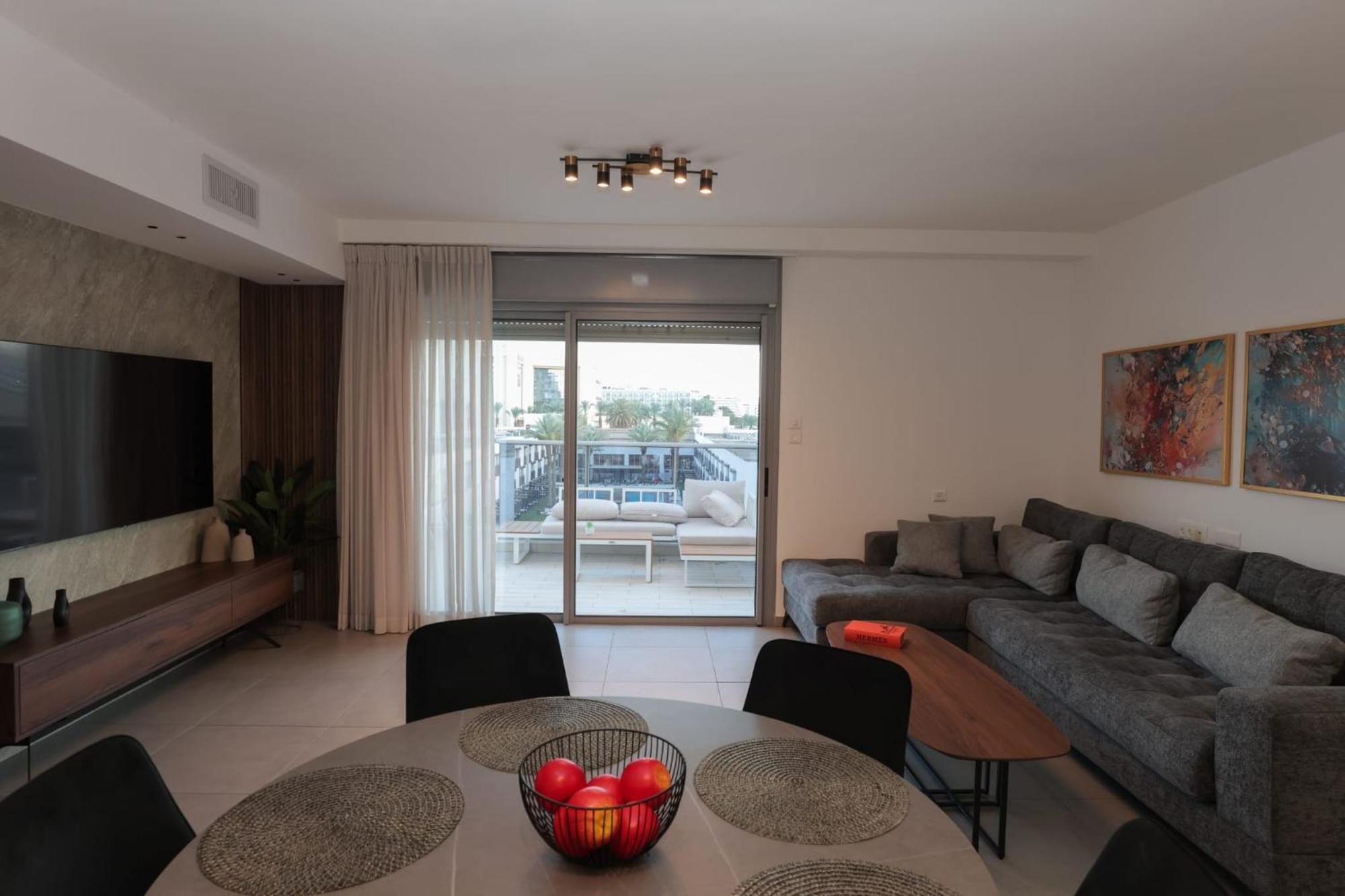 Luxury Queen Royal Park Ейлат Екстер'єр фото